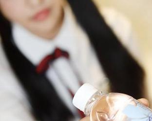 美媛馆 - 唐琪儿il海边写真：下图一出，保证他人挤破头盯着下载！