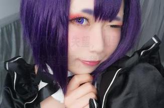 “贞子蜜桃”果然不让人失望，见到这“九月舰长-宫坂珠希”的泳装美图，我的眼睛坏掉了。
