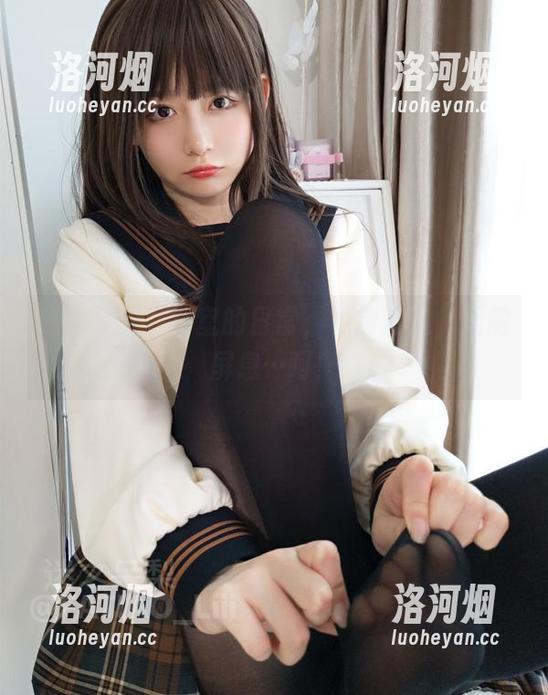 迷之呆梨在浴室的日常，免费直通，无需屏息…呵！-洛河烟