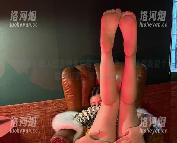 微密圈 - 迷人的五姨太的御姐写真集，高清到我整个脸都红了，你敢看吗？-洛河烟