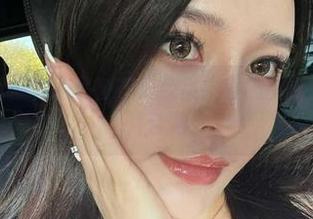 微密圈 - 习惯性地停留在黑色镂空里的金希儿：一套图片合集