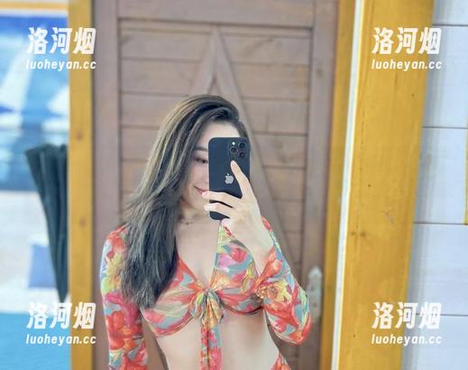 微密圈 - 深入探讨!铁锤姐姐的连体衣时尚共享,谁说不能兼顾舒适与风格?-洛河烟 微密圈 - 深入探讨!铁锤姐姐的连体衣时尚共享,谁说不能兼顾舒适与风格?-洛河烟