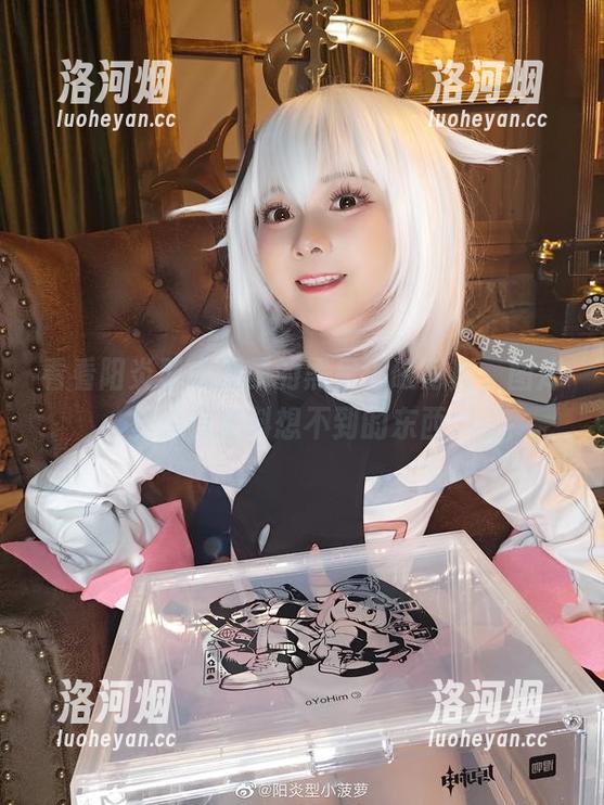看看阳炎型小菠萝的黑呆满破写真，图库里总有些料想不到的东西。-洛河烟