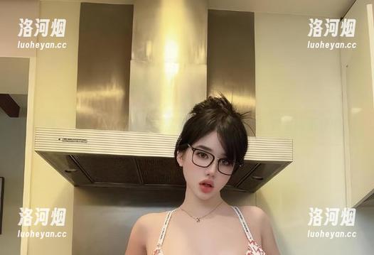 微密圈 - 阿色，快帮我拿走这些潮水般的图包，我要沉溺其中。-洛河烟