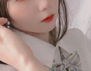 看这里，看这里，青水百合子“歪萌护士”新作来袭，值得加入你的收藏吗？