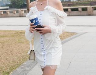 魔镜街拍 - 婷婷的寒风下合集：肉丝与美人，谁更诱人？