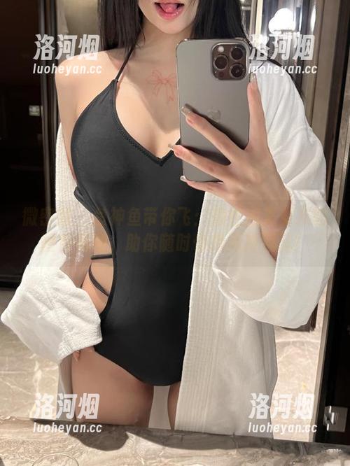 微密圈 - 鱼神鱼带你飞：知性完美女友的图包福利，助你随时保持高冷范儿！-洛河烟
