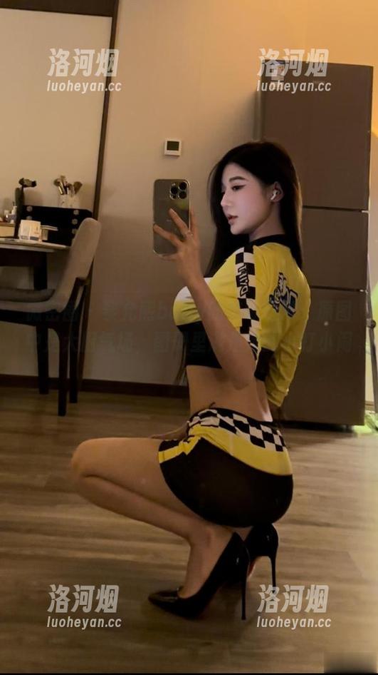 微密圈 - 黎允熙baby的美味日常：原图中是大厨气场，图册里满是她的小打小闹。-洛河烟