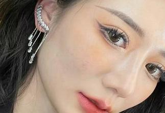 微密圈 - 拿起黎允熙baby的红色合集，挑战你的审美底线！